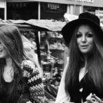 Gian Butturini, ragazze a Londra 1969, foto esposta allo Studio Cenacchi